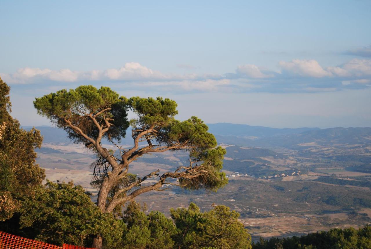 Agora Appartement Montecatini Val di Cecina Buitenkant foto